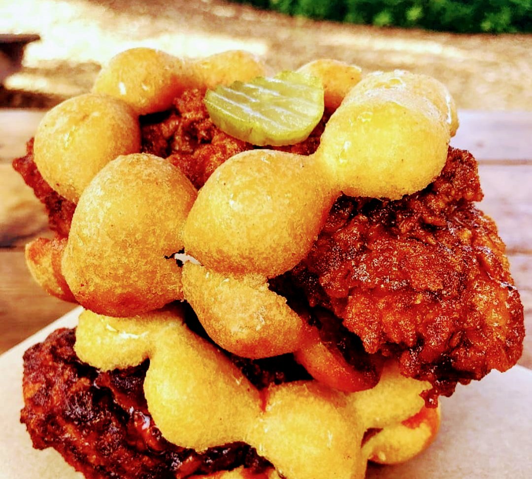 7HeartsTravel's tweet photo. One of my biggest regrets when I first started traveling was not indulging in the local, authentic foods. Try everything… you will feel like you got the full experience and you may end up loving something. #Orlando #ChickenFire #Food #Vacation #FoodTrucks #Travel #traveltheworld https://t.co/lnGYQBoS0Y