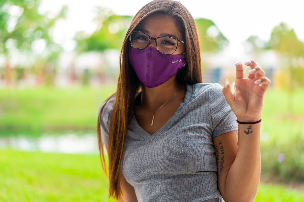 StThomasUniv's tweet photo. Just your daily reminder to #MaskUpSTU and to complete the self-screening survey using the Rave Guardian app.
All students, faculty and staff who intend to be active on campus are expected to download the Rave Guardian app and to complete the self-screening survey daily. https://t.co/hoMzFzE5I7