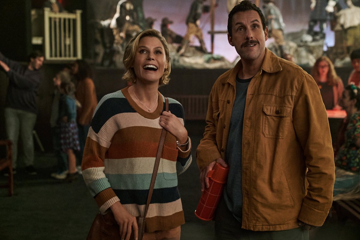 NetflixIsAJoke's tweet photo. Hey, witches 🎃 Your first look at the new @AdamSandler film Hubie Halloween is here! 

Premiering October 7th 👻 https://t.co/miSt8jvLQi