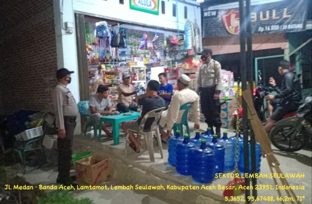 01Lembah's tweet photo. Memberikan Himbauan kepada Masyarakat agar selalu menggunakan masker, membagi masker, selalu menjaga jarak dalam setiap kegiatan untuk memutus rantai penyebaran Covid 19. https://t.co/FP4wzAL7IX
