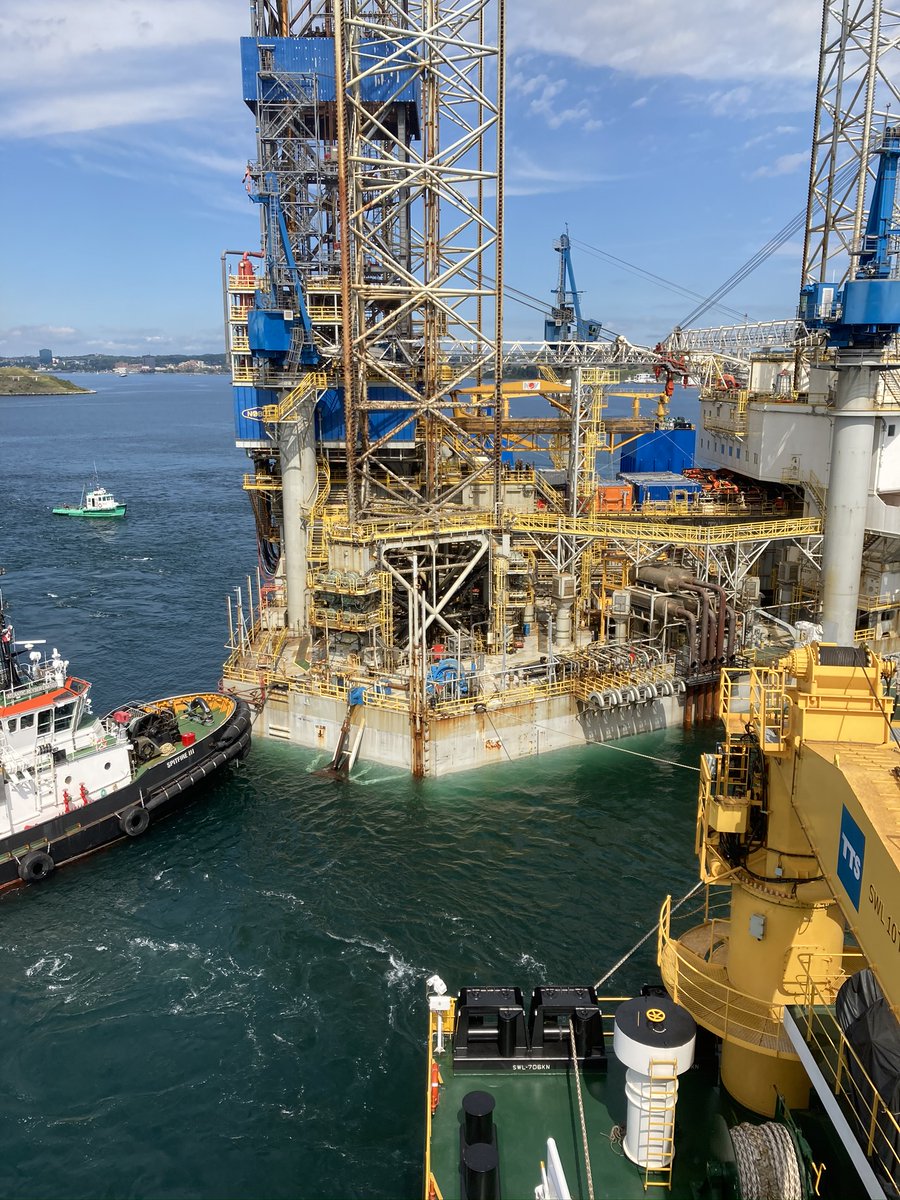 If you saw this, it wasn't an optical illusion.A ship actually DID sink. Intentionally.Our skilled pilots carefully loaded the drilling rig NOBLE REGINA ALLEN onto the Heavy Lift vessel @gpo_amethyst for transport to her next job.  @portofhalifax #marinepilot #halifax #canada