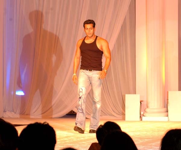 Iftykhan15's tweet photo. 🔥🔥 #SalmanKhan https://t.co/juZWEG6mIc