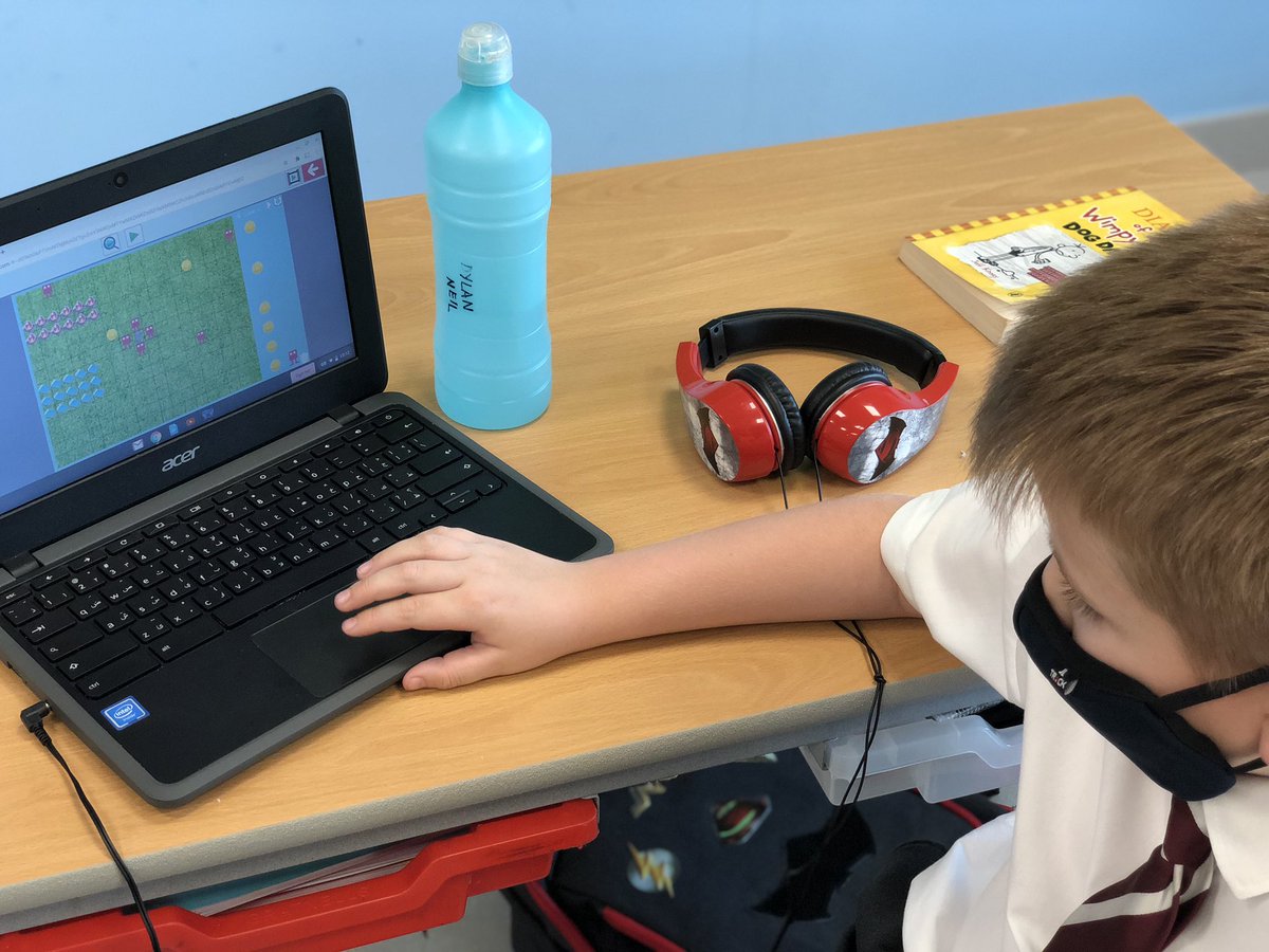 thebaldtechguy's tweet photo. @KentCollegeDXB Start of @KCD_Year4 #eitkcd gaming project using @purpleMash Who knew so much planning went into creating a video game!! #kcddifference https://t.co/7eyAJ6FuOQ