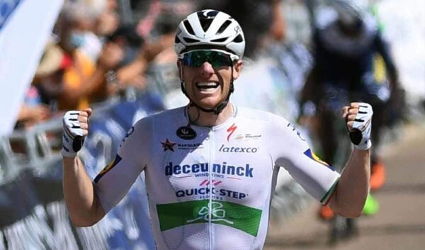 Ireland’s Sam Bennett takes glorious stage win at Tour de France | Video 

stickybottle.com/races-results/…

 #TdF2020