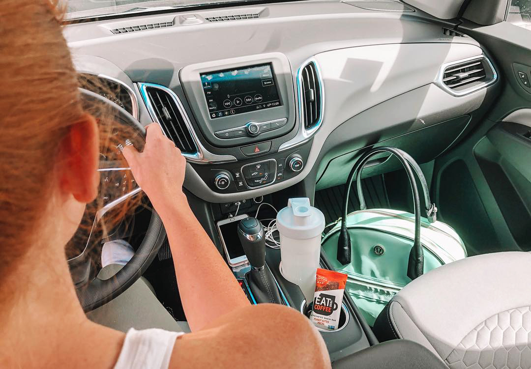 Driving into 2021 with all the energy we need. Happy New Years Eve!

📸: @lauraelizzzzabeth