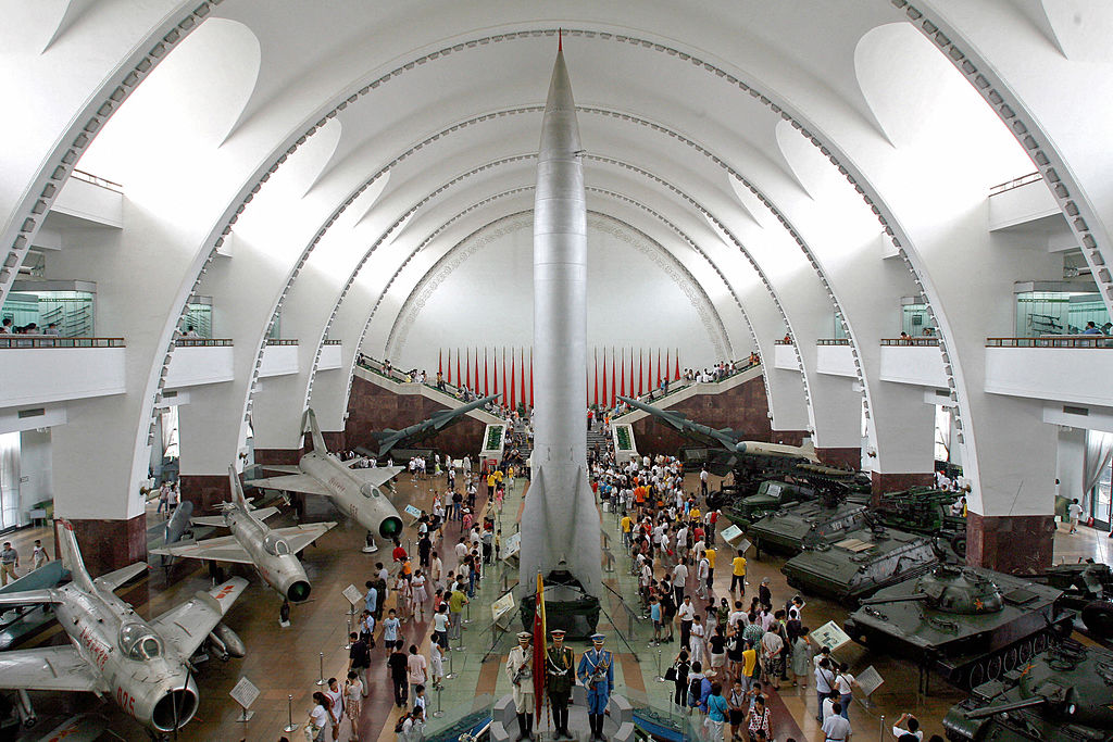 Indeed, scholars have argued that China remains hesitant to employ nuclear weapons in most conflicts, for fear that any nuclear war could spin out of control. Yet this interpretation raises the question of why China would engage in a pointless buildup  http://trib.al/LPZDMKJ&nbsp;