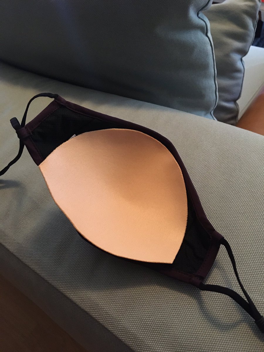 nadiacaffesse's tweet image. Repurpose those stretch foam pads from sports and lounge bras into a rigid-mask hack. For when you want to run or exercise, but aren’t wild about asphyxiating yourself on a yard of fabric soaked in your sweat.#maskhack