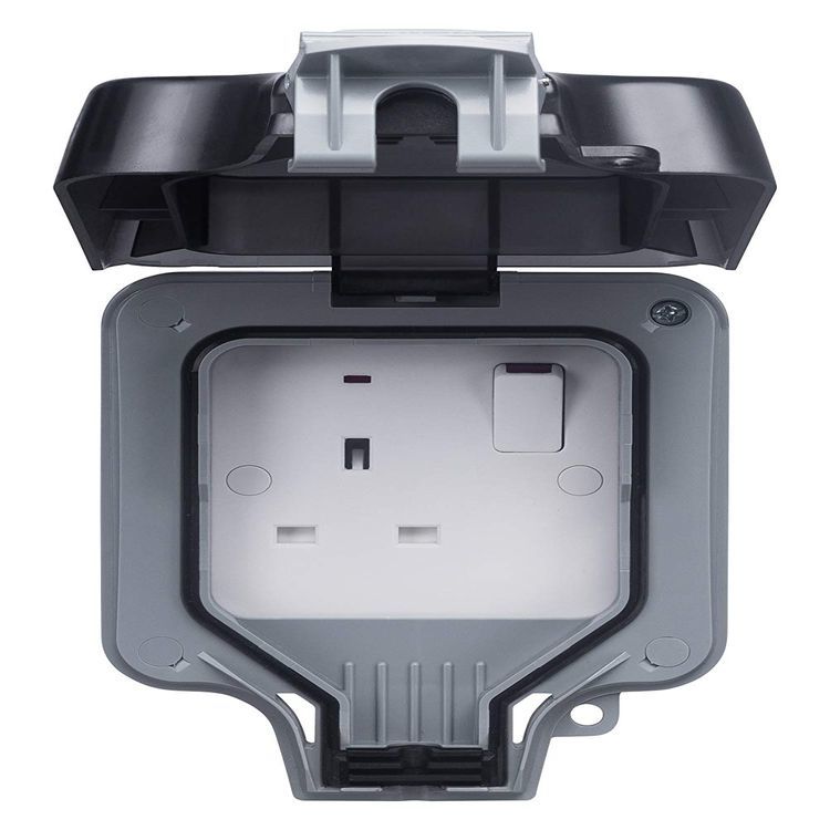 DivaGiftcom's tweet photo. Our single #Outdoor sockets are perfect for all of your outdoor electrical needs. It is IP66 rated for protection against water ingress. It has a robust, high impact UV stable switch housing for protection and safety. To buy, go to https://t.co/j1c3FU2tSk #DivaGroup #DivaGift https://t.co/UbTp6xWZlX
