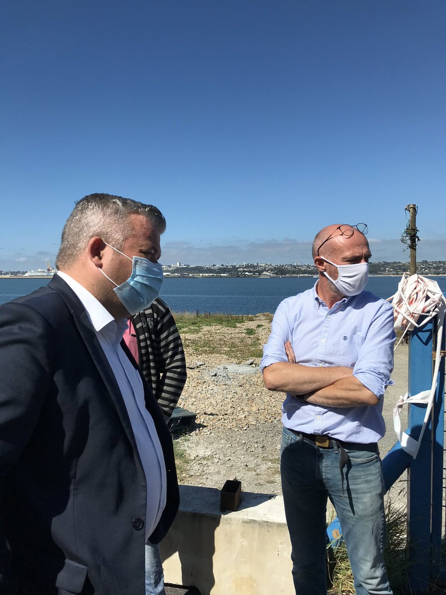 VKerguillec's tweet photo. Pluralité des points de vue pour un objectif partagé : la qualité des eaux et écosystèmes de la rade de #Brest. Avec @PERONLaurent @ThierryBurlot #Epaga #Elorn @Ifremer_fr #SyndicatBassinElorn #ViviersDeKeralliou... https://t.co/nQ274K8YuW