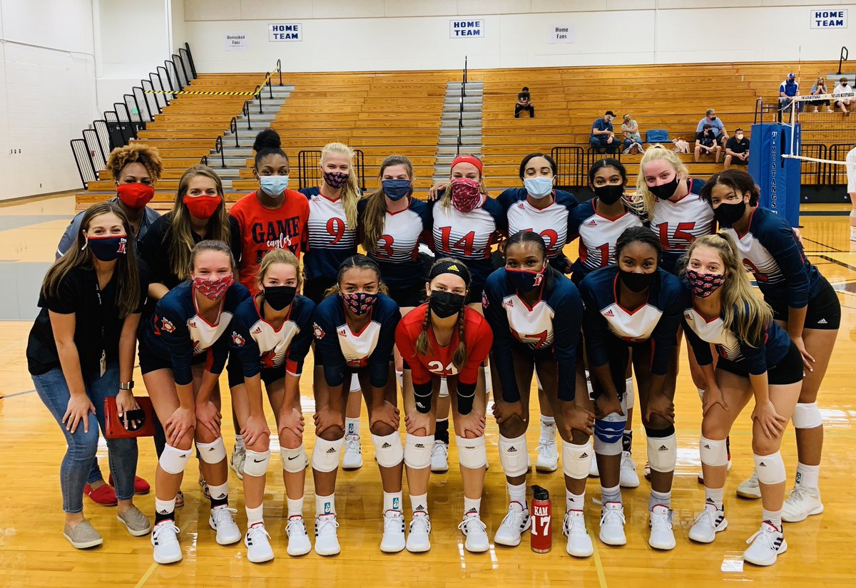 Dawsonvball's tweet photo. All three teams win over Katy Taylor! 🏆 #2020herewecome @PearlandISD @DawsonHighSchl https://t.co/HnFTm4WYXX
