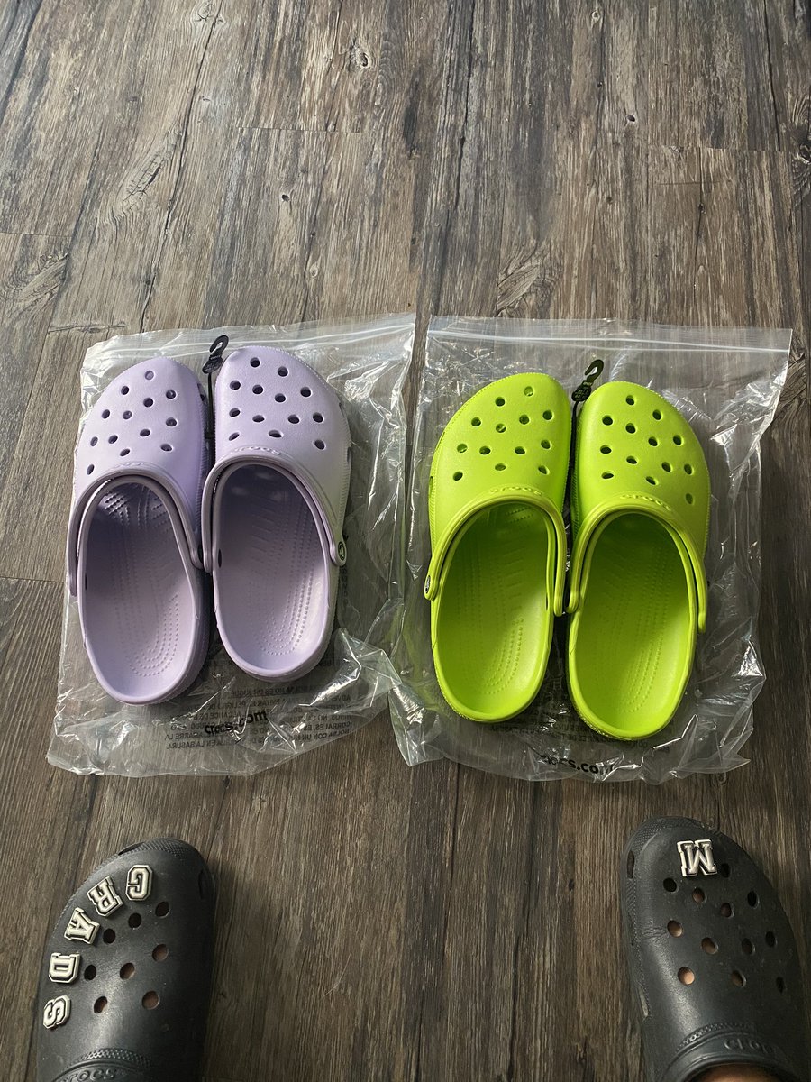 bean crocs