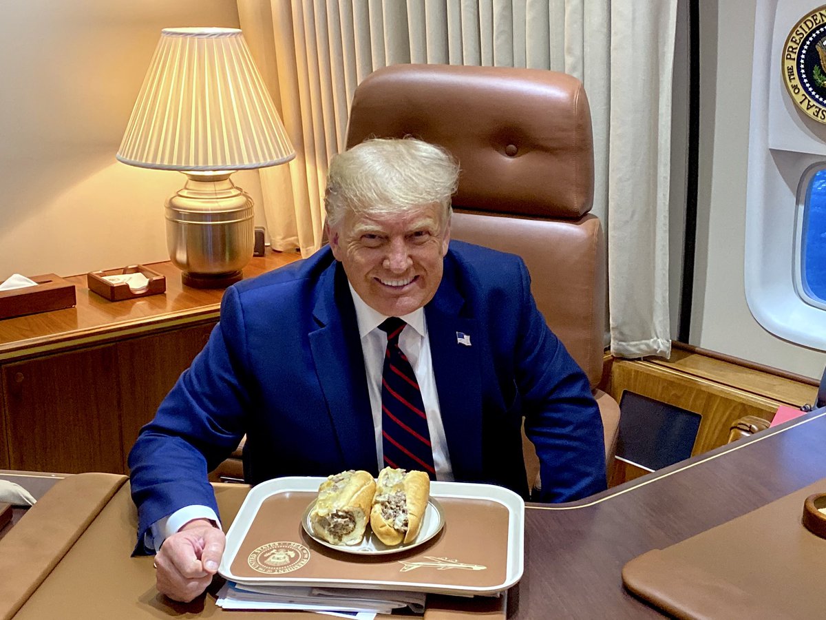 MamaBearKerry1's tweet photo. @JackPosobiec @TinkerTricity You may be cool, but you're not broker a historical Middle East Peace Agreement then fly to Philly for a cheese steak cool. 😍
#Trump2020LandslideVictory 
#MiddleEastPeace 
#phillycheesesteak
#youaintcool
#PresidentTrumpisMyPresident https://t.co/oxSYjO4byv