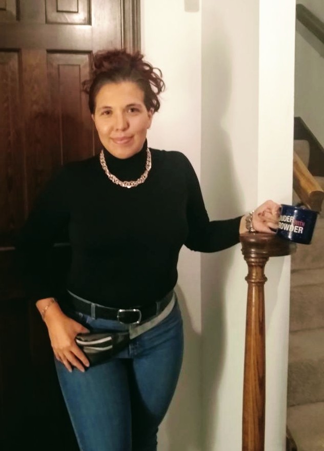 KaylaRuth's tweet photo. Recreated the classic Dwayne "The Rock" Johnson 90's pic for the #CrowderTrumpStream @scrowder https://t.co/VPWs8i8TGV