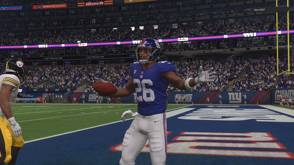 ApexGiants's tweet photo. Giants get a big game from Saquon as he had 147 yards rushing and 2 TDS while the defense picked off Big Ben 5 times in a 34-17 win to start the season 1-0 @APEX_Madden https://t.co/5gMduRoGvU