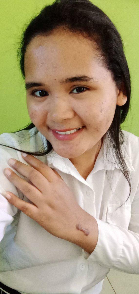 Sepi 😂😂 yang lain pada pergi kondangan 😂