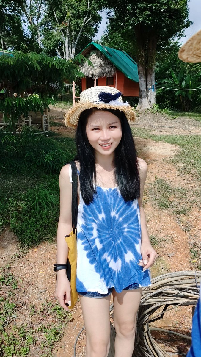 Aling595's tweet photo. อย่าจ้องหน้าเรานาน..ภูมิต้านทานเราไม่ค่อยมี.😘 https://t.co/9hO0vdmdS5