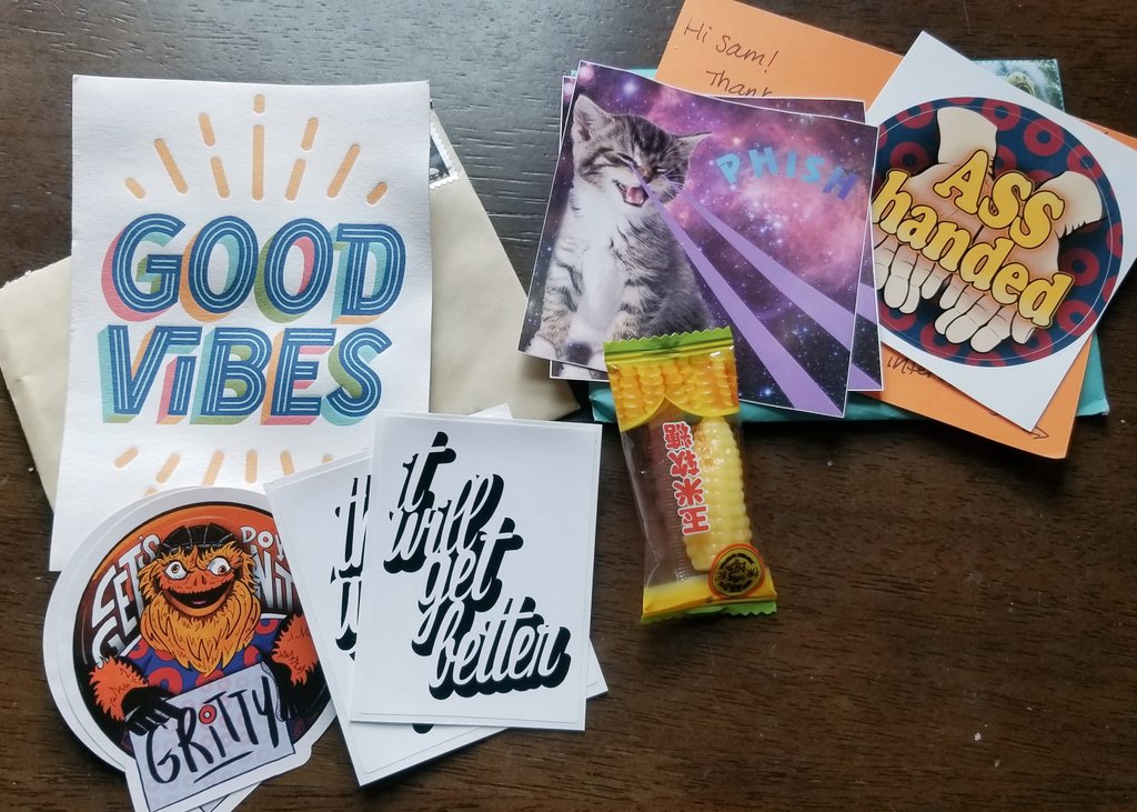 ErieGreenDeep's tweet photo. Omg thankyou @beckymayyy
& @Jacquikap for the #cornmail!!😭!! (And the #cornmeal, which consisted of 2 starbursts, which I ate instantly, and #corncandy which I will bronze) 🌽💌✨
#CornQueens
#CornMailIsGoodMail https://t.co/fKUJnRdxTi