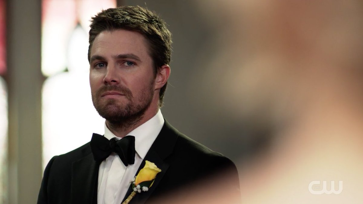 santiagosmoak's tweet photo. Oliver Queen in a tux and suspenders hits differently 🥵🥵🥵😍 https://t.co/jaDowqk0SA