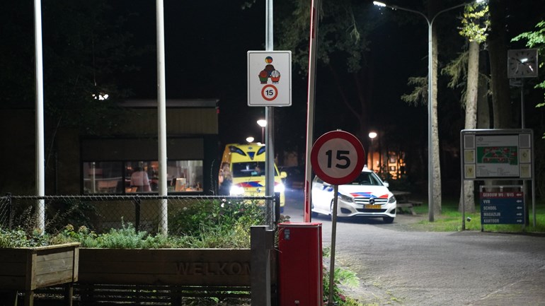 Steekincident bij asielzoekerscentrum in Aalden: Bij het asielzoekerscentrum aan het Witte Zandpad in Aalden heeft vanavond rond half 10 een steekincident plaatsgevonden...