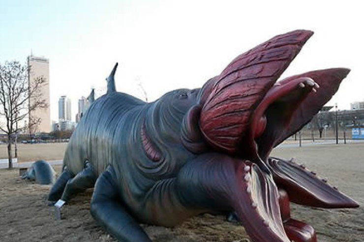 computertooth's tweet photo. can we talk about the statue near the Han River in South Korea that is dedicated to the monster from The Host?! https://t.co/xaie4PbCWA