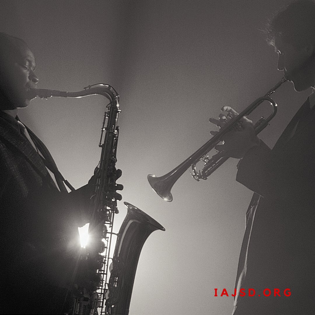 AcademyofJazz's tweet photo. One of the most unique aspects of jazz is improv. This is when the music is made up during the song. There's an overriding melody &amp; structure to the song, but it's played it differently each time. Usually, each musician does a solo where they improvise &amp; try out new tricks! https://t.co/JGjz8cq2Rm