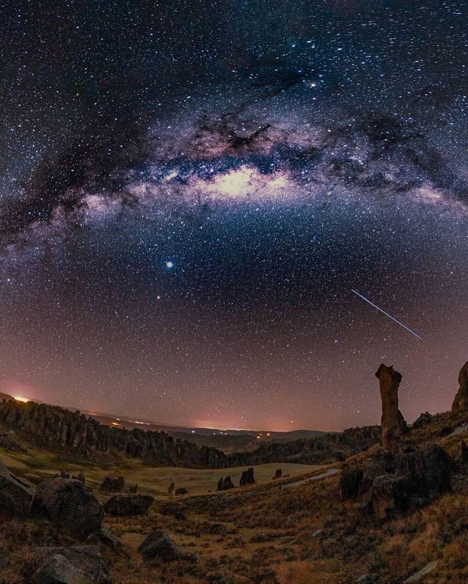 Karikuy's tweet photo. A Celestial view of our small galactic neighborhood from the countryside of Huayllay, Peru.

📷 @enrique.dibos

#peru #perutours #perutravel #visitperu #experienceperu #karikuy #karikuytours #karikuytoursperu https://t.co/CrmheWc9zz