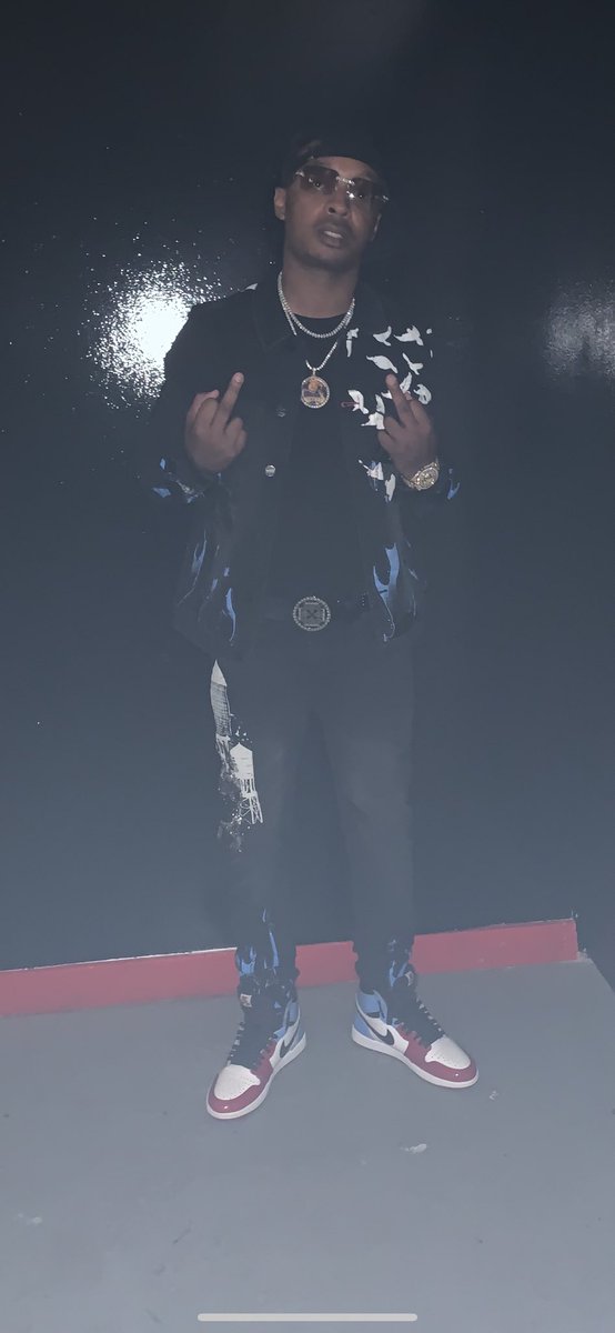 therealking_ay's tweet photo. The chosen one https://t.co/dbhbMMEINC