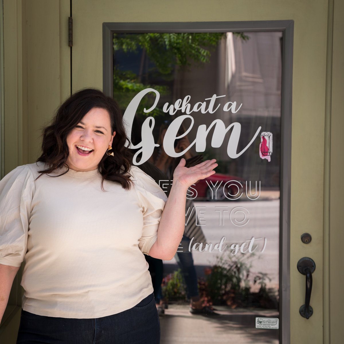 DtownDport's tweet photo. How adorable are these photos of Sarah Collins!? If you are ever on the hunt for something eclectic and vintage, What A Gem has all kinds of treasures waiting to be found! Check out this #DowntownFrontPorchProject story: https://t.co/fnn6g8uJ7S https://t.co/E7G0dyD2T6