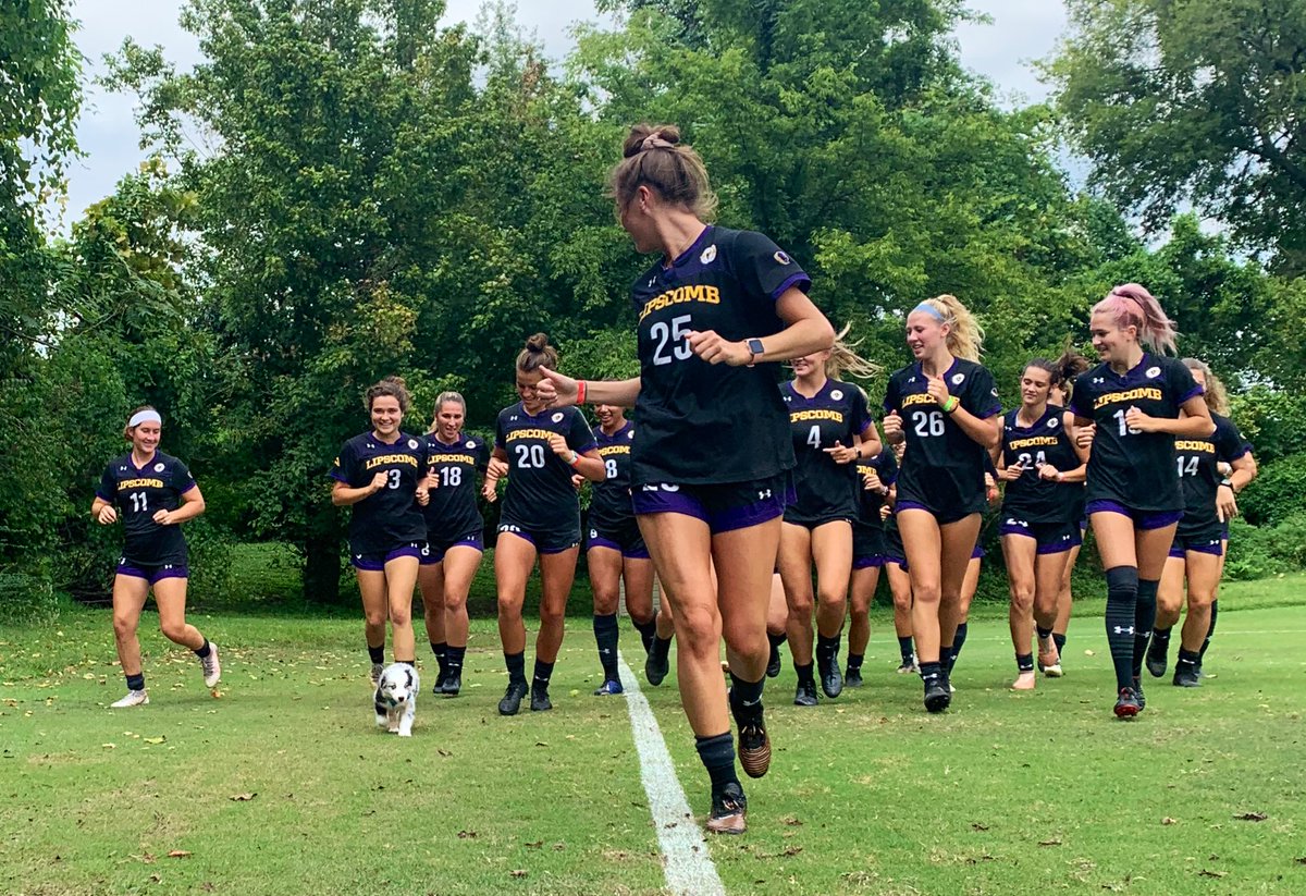 LipscombWSOC's tweet photo. New team member, Winston joined us at training today... he chased his mom and led the pack. 🐶 🥰#puppylove #IGY6 #HornsUp https://t.co/c2IjceKxjx