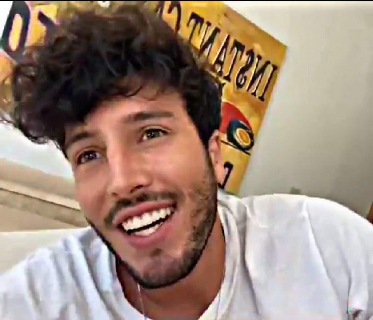 SYatraNews's tweet photo. ¡Revolucionó Twitter! 

#AskSebastianYatra fue tendencia:
#4 Argentina 🇦🇷
#5 Colombia 🇨🇴
#6 Paraguay 🇵🇾
#7 México 🇲🇽

¡Imperdible interacción de @SebastianYatra con sus fans de la plataforma hoy! https://t.co/HRjSFmS1Kx