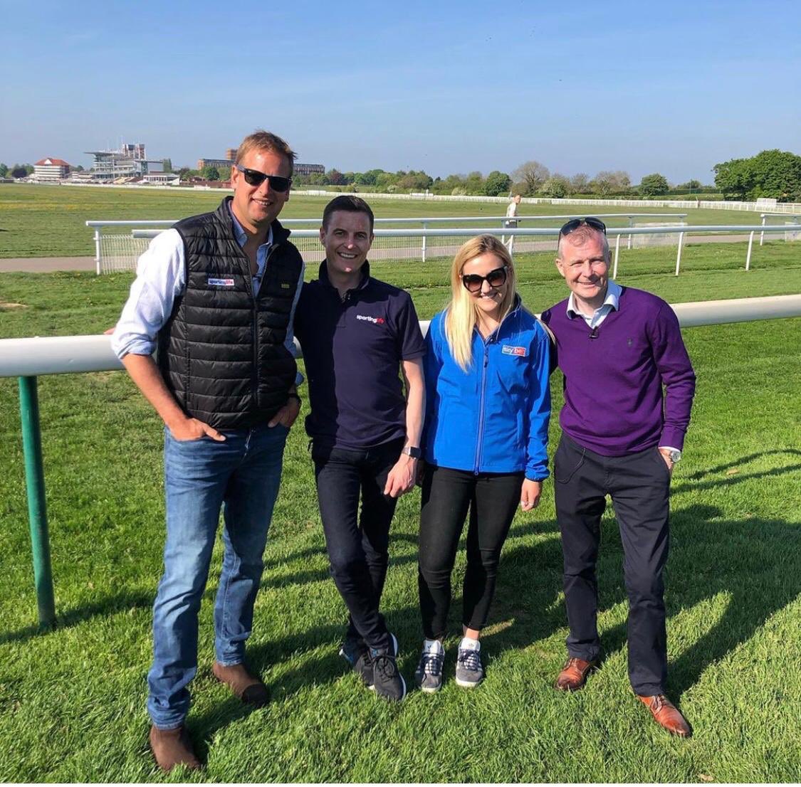 I feel truly lucky to have spent the day with the inspiring @patjsmullen when he flew over to walk @yorkracecourse with me ahead of my charity ride in memory of my dad who lost his battle with @PancreaticCanUK. A day I will never forget. Thoughts with @francescrowley & family 💜