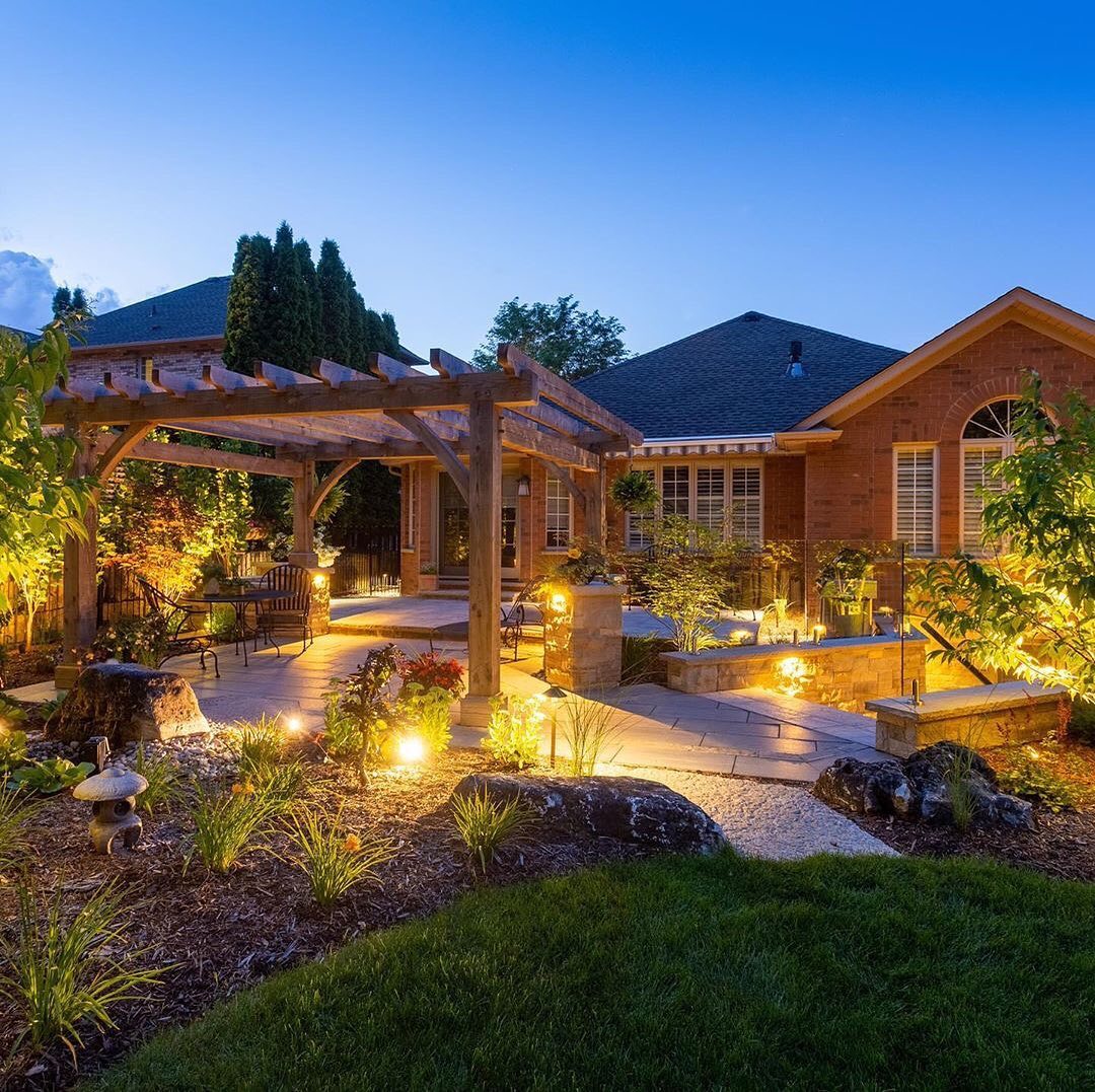scapedpro's tweet photo. An outdoor living space warmed up with landscape lighting.
Credit: @rusticimpressions
#scaped #scapedpro #landscape #landscaping #landscapedesign #landscapearchitecture #landscapephotography #hardscaping #contractor #construction https://t.co/JJ4LmBm2db