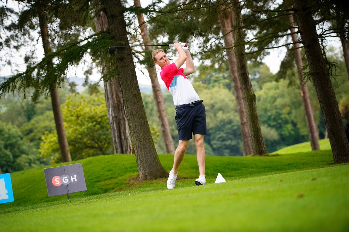 mrdanwalker's tweet photo. What a top day at the @Welcome2Yorks &amp; @IWoosnam golf classic at the beautiful @IlkleyGolfClub 

Great laugh with Simon (Grayson), Tony &amp; Nigel from @LeedsGolfCentre 

I wish I’d filmed Tony’s drive on the 11th... he hit a tree 100 yards away and caught the rebound 😂 https://t.co/ViIeLKkMHh