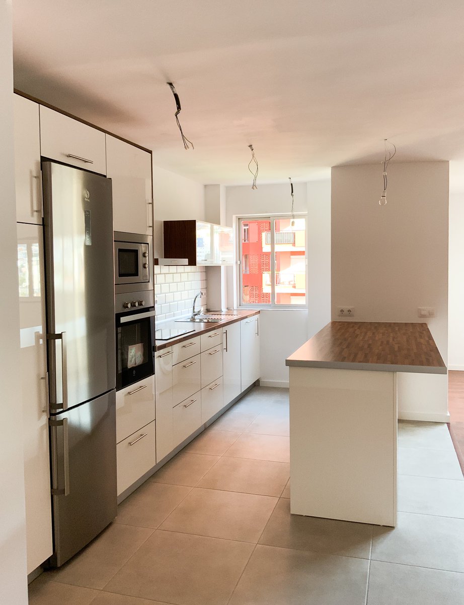 rediarq's tweet photo. La semana pasada terminamos esta #reformaparcial dónde renovamos todas las instalaciones, pavimento, acabados y cocina. 
¿Necesitas #reformasexpress ¡#Rediarq lo hace posible!
#arquitectura #construccion #interiorismo #reformas #reformasintegrales ##proyectosdeinteriorismo https://t.co/KHZbWNUNtQ