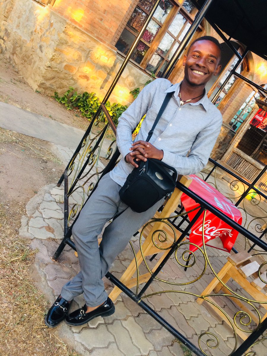HerryTitus's tweet photo. “Katika maisha kama hautofanikiwa kwa akili yako basi kuna mtu ata fanikiwa kwakutumia akili yako “
#mipango #iringa #msemo #carryminati #tanzania #daeslaam https://t.co/AfUe7Z9VP8