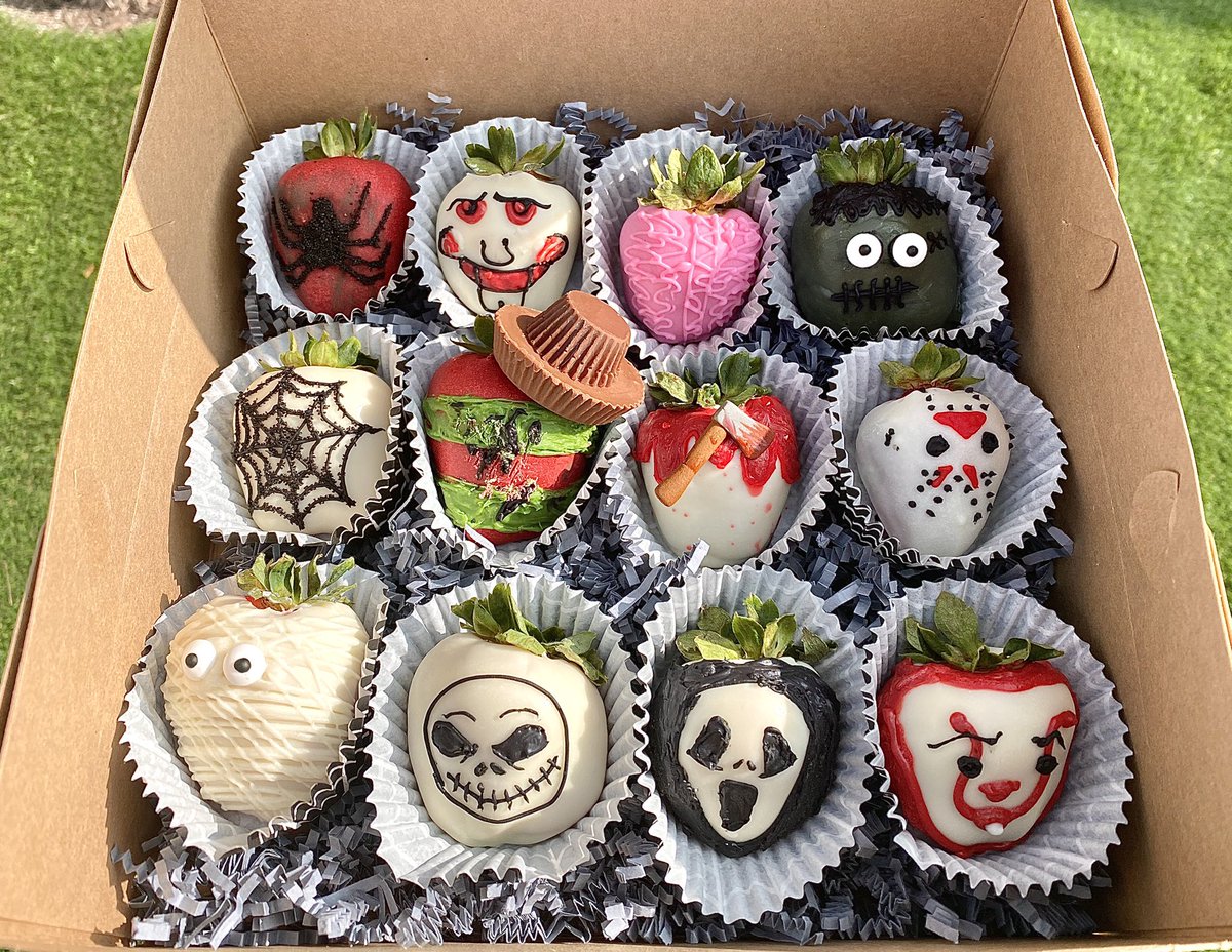 sandyyccheeks's tweet image. bro ur gf called she said she wants spooky berries