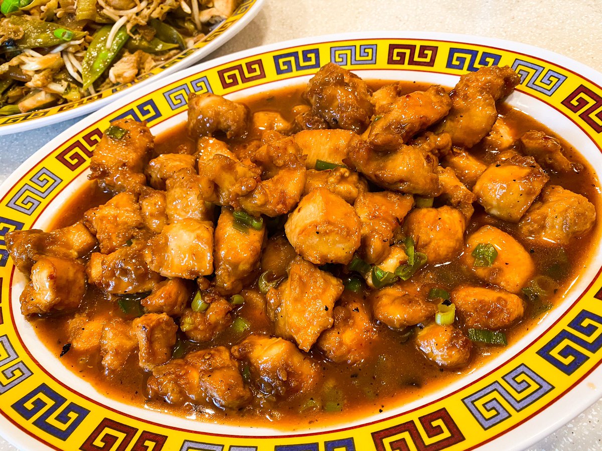 ChefDanielLubin's tweet photo. Crispy organic orange chicken with stir fry veggies!

#ChefDanielLubin #personalchef #privatechef #weeklymeals #mealdelivery #chefmade #chefmeals #chefmealdelivery #carlsbadchef #oceansidechef #ranchosantafechef https://t.co/B41fC7IvUT