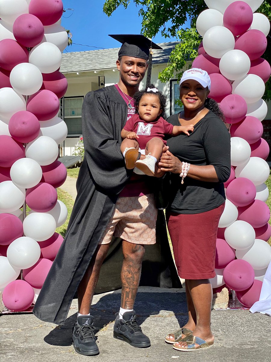 srjxi's tweet image. A visual checkpoint to mark my next step in life. Because of them, I am. Who I did/do it for. #ripPapa