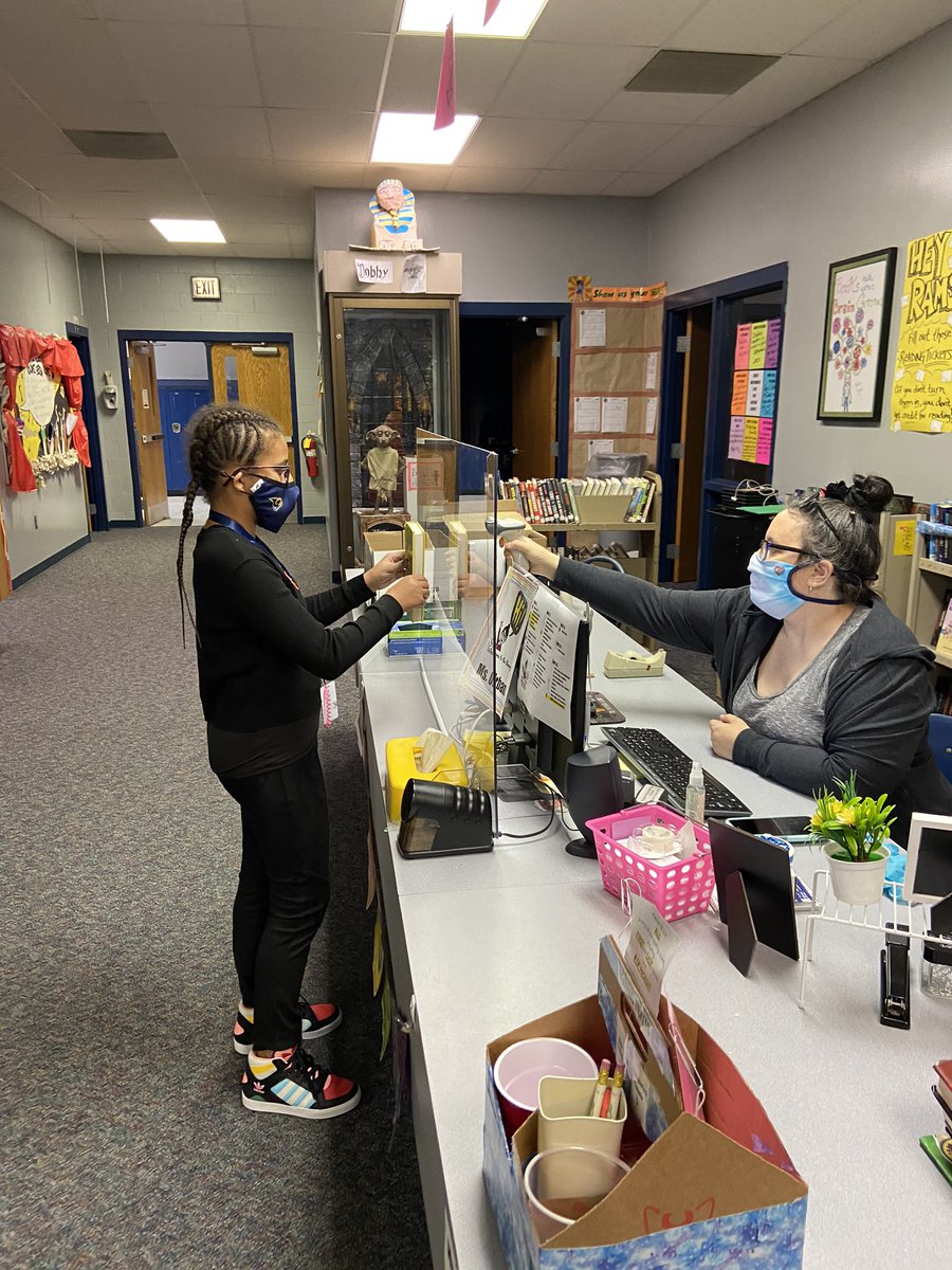 SandyGurss's tweet photo. 6th graders were excited to meet the librarian, learn book check out procedures, having their own e-library card, the William Allen White reading challenge and checking out their first book of the year!😄#PRMSRams @USD449 “Today a reader, tomorrow a leader.”-Margaret Fuller https://t.co/sIHqwyf5LR