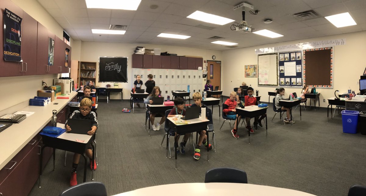 Gebhardt4Whitt's tweet photo. Great day of reading a play/drama online, discussing, then testing our comprehension. https://t.co/BqFGOaBLmT