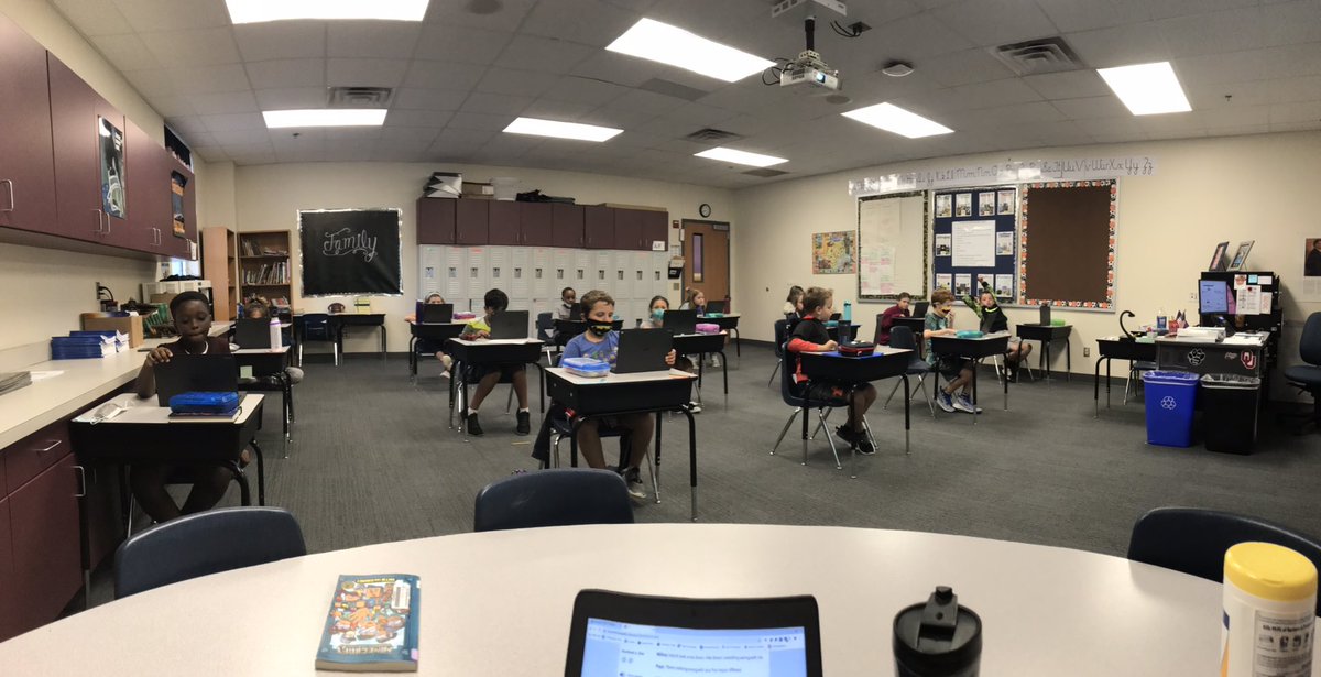 Gebhardt4Whitt's tweet photo. Great day of reading a play/drama online, discussing, then testing our comprehension. https://t.co/BqFGOaBLmT