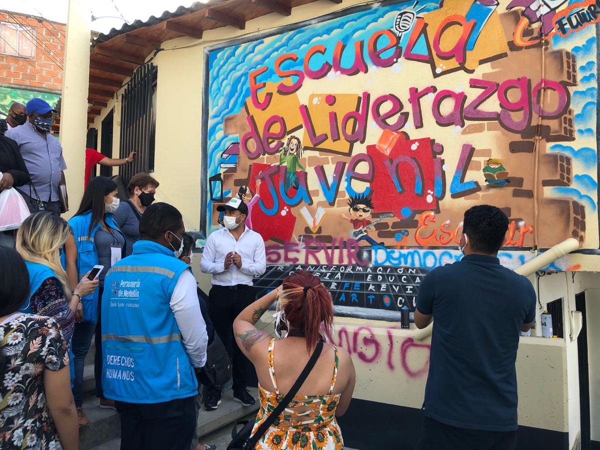 personeriamed's tweet photo. Nuestra Unidad para la Protección del Interés Público #UPIP, participa en el lanzamiento de las Escuelas de Liderazgo Juvenil. Un espacio que busca motivar a los jóvenes para que participen en los procesos de participación ciudadana. #PorTusDerechosMásCerca https://t.co/GYerHS6IiA