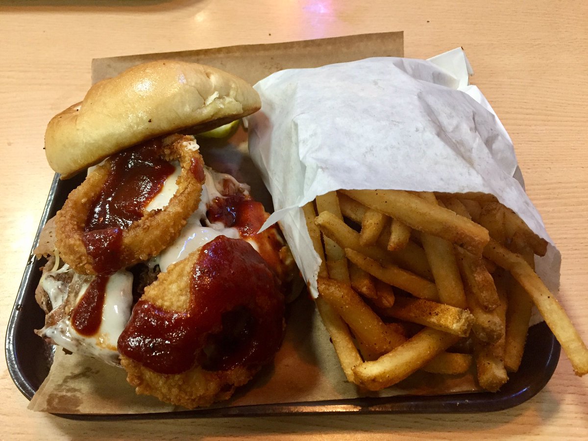 BlairBenhamPyle's tweet photo. I love to travel and explore KC food and culture with my friends/family to foster my resilience!
#OITEWellnessChallenge @NIH_OITE https://t.co/pX9EsEYnq7