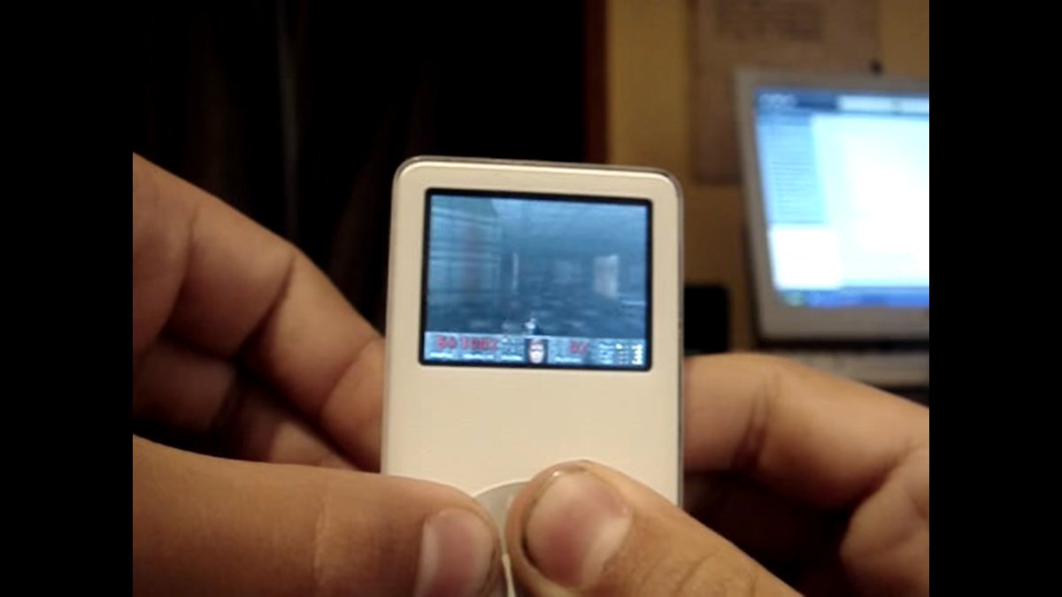 CanItRunDoom's tweet photo. you can play doom on an ipod mini.
Source: https://t.co/no2JzSlv2C https://t.co/vI2adpiXsM