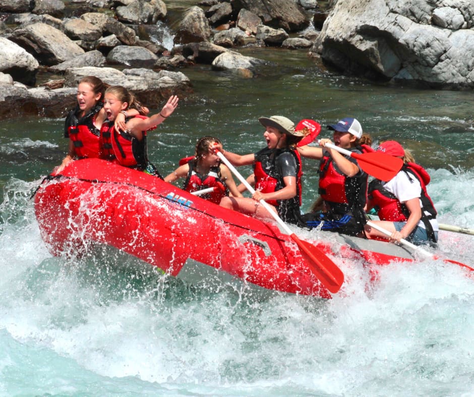 GNWhitewater's tweet photo. Fall is a delightful time to float down the river! Whether it's whitewater rafting, scenic rafting, or our guided fishing tour - You'll love the adventure!
Book here: https://t.co/0u2hXeJ6di

#riverrafting #whitewater #scenic #fishing #redraftsrule #glaciernationalpark #Montana https://t.co/KirmimddR0