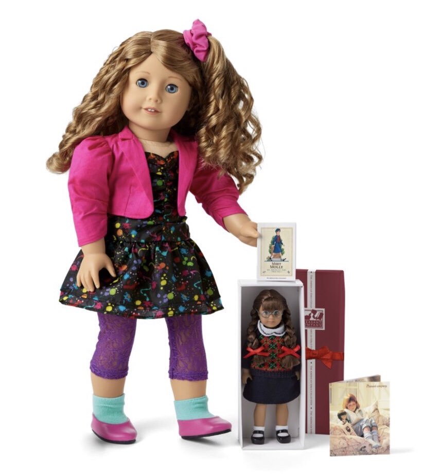 servoisnaked's tweet photo. My favorite thing about Courtney is one of her accessories is an American Girl doll because the Pleasant Company was founded in 1986 https://t.co/BuPAbnvxFs