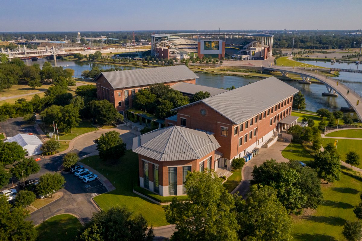 Here are some stellar campus views to brighten your Tuesday! ✨