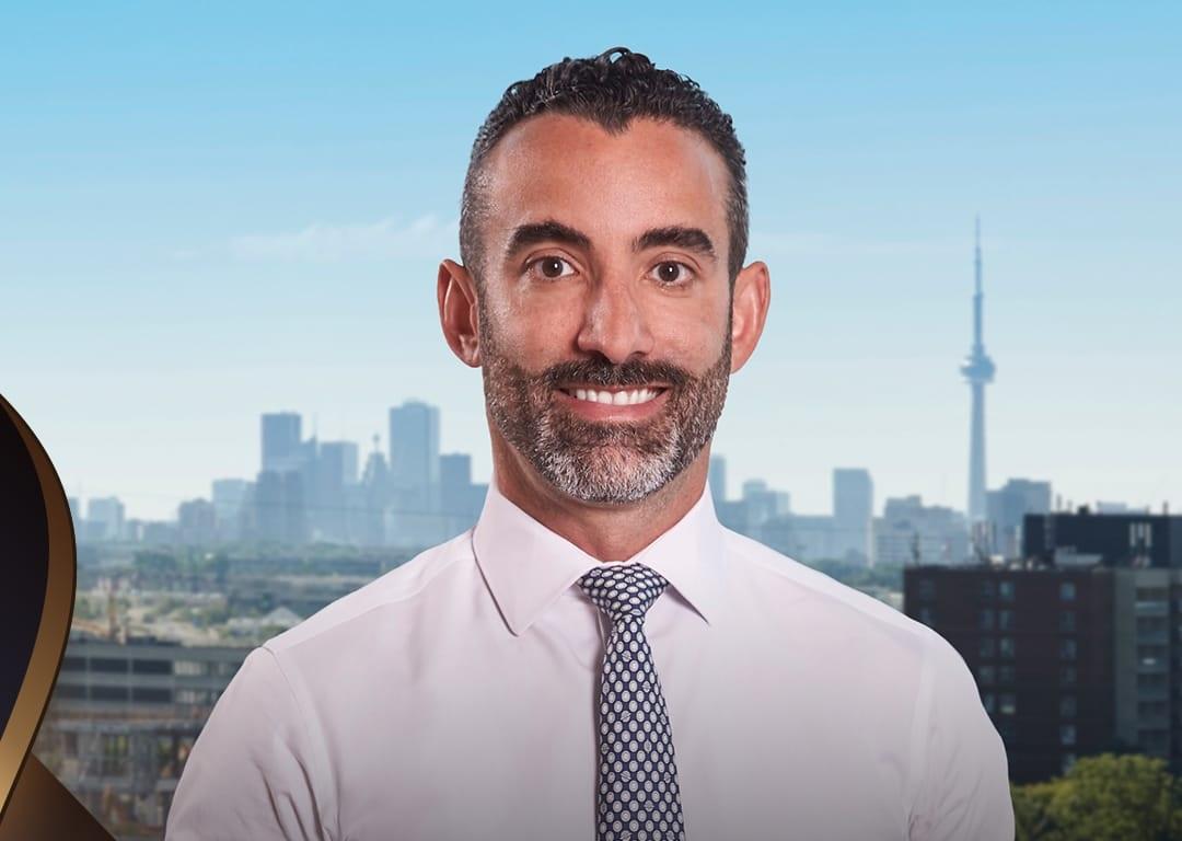 Reconocen a panameño como un inmigrante destacado en Canadá dlvr.it/Rgh419