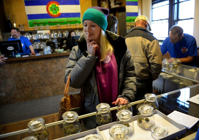 THEMMEXCHANGE's tweet photo. Colorado marijuana sales blow past $200 million in July 

https://t.co/VKf0zYVO1M #MME #marijuana #cannabis #Colorado https://t.co/MXPLHq95q5