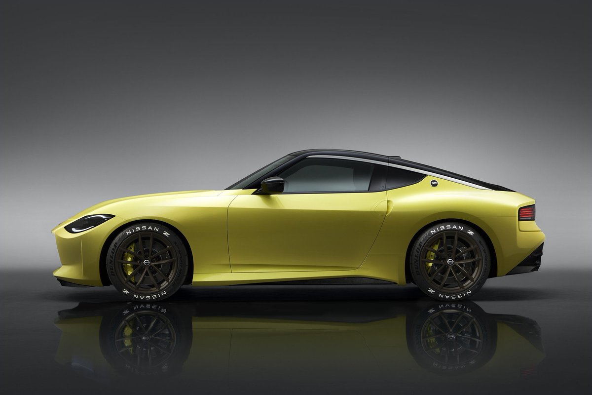 Boostiao's tweet photo. ¿Qué les parece la nueva @nissan Z Proto? La #ProtoZ tendrá un motor V6 twin turbo y transmisión manual de 6 cambios! 🎉 #fairladyZ #400z @nssanrd https://t.co/ED3VpqBcsV